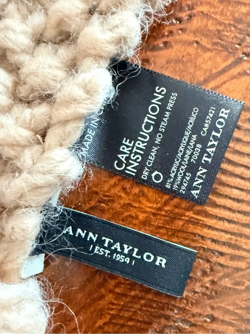 Ann Taylor Light Tan Chunky Knit Scarf with Loop Fringe